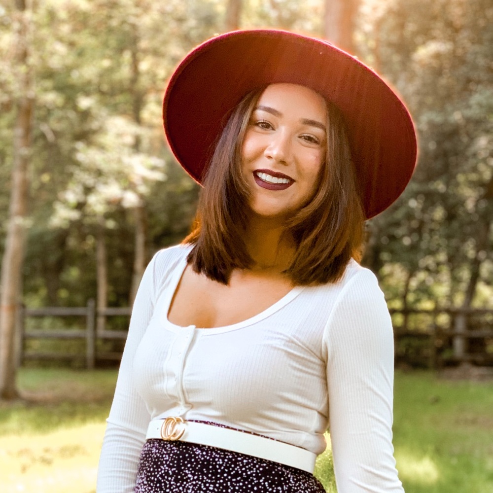 Meet your Posher, Carolyn